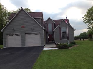 6 Birchwood Ln, Auburn, NY 13021
