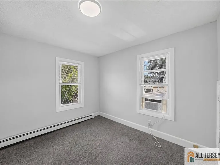125 White Horse Ave — Photo 8