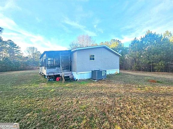 3rd image of 873 E Point Rd