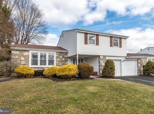 5805 Wharton Cir, Bensalem, PA 19020