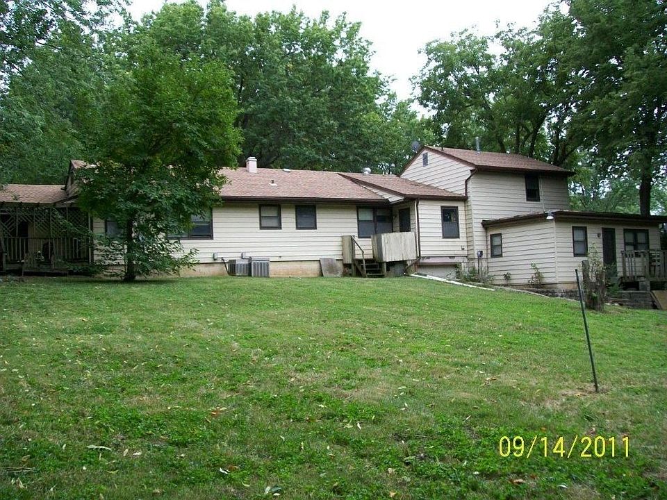 1st image of 8622 E 59th St