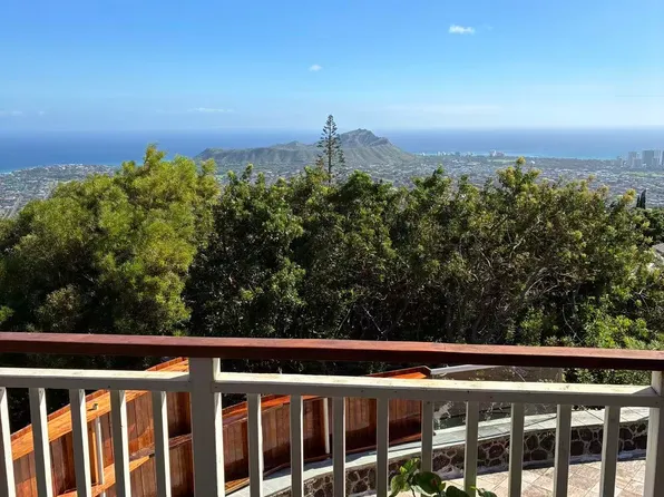 3951 Lurline Dr, Honolulu, HI 96816