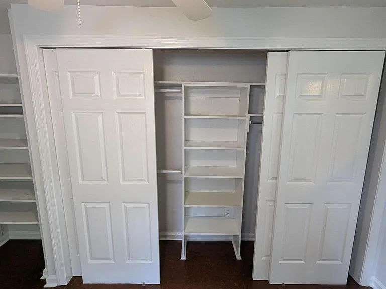 821 Marcus St SE — Photo 3