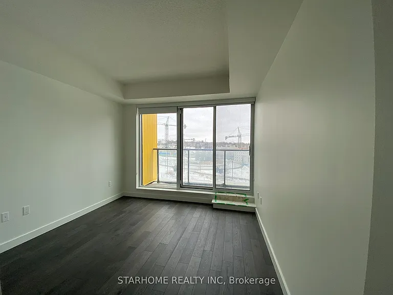 95 McMahon Dr #Townhouse 510 — Photo 3