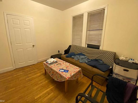 3rd image of 733 Parker St APT 3D