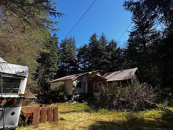 4th image of 15485 Grouse Creek Rd