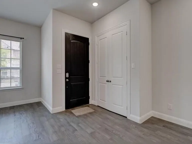 1564 Windermere Way — Photo 24