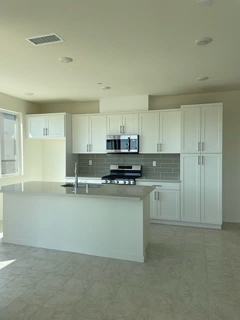 1st image of 2951 W Lincoln Ave #8