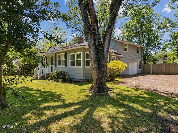 5th image of 3558 PLUM Street