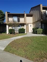 1st image of 2907 N Cottonwood St Unit 2