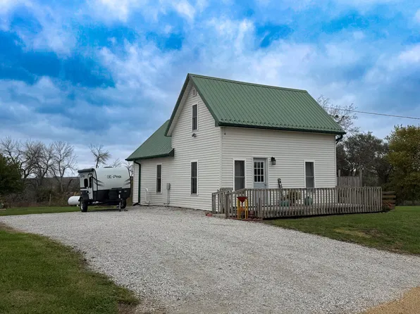 2560 Quarry Ln, Guthrie Center, IA 50115