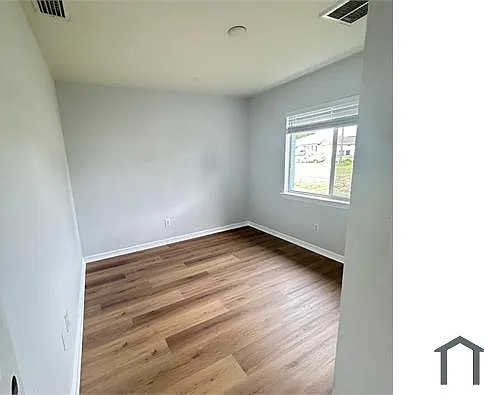 714 Harold Ave S — Photo 1