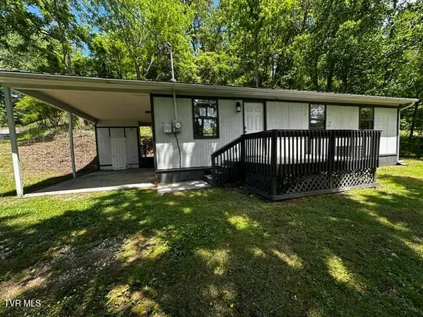 138 Beech Ave NE, Coeburn, VA 24230