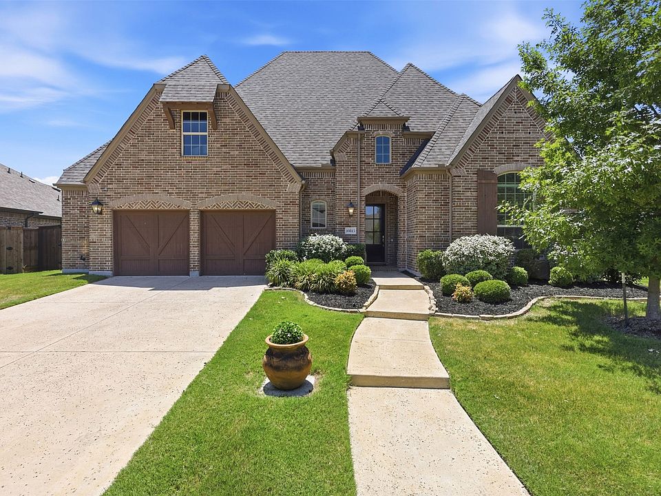 1st image of 10813 Sycamore Falls Dr