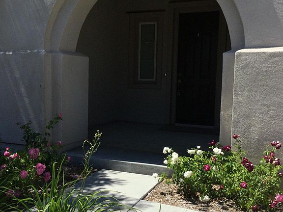 Beautiful entrance and porch