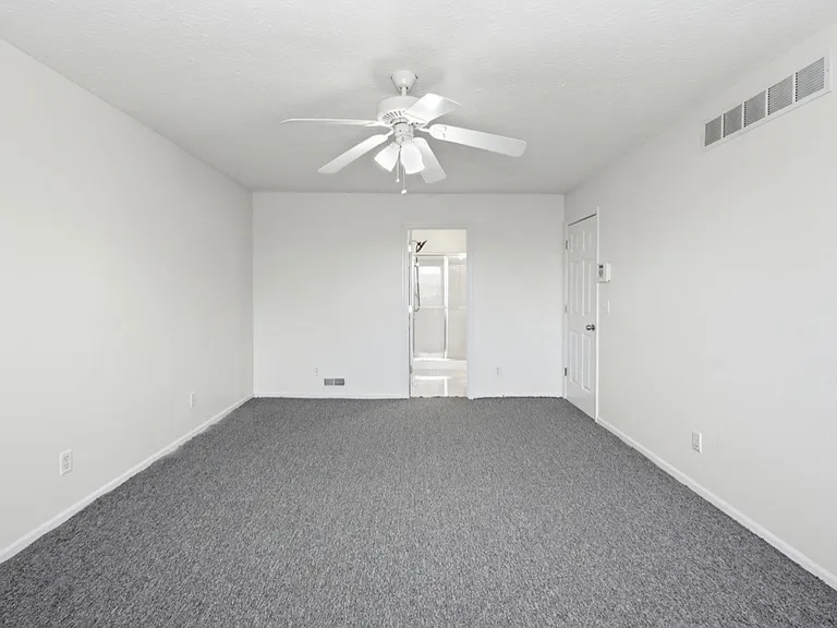 7649 Tollgate Ct — Photo 25