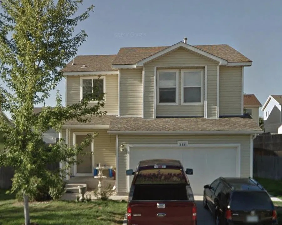 484 E 77th Pl