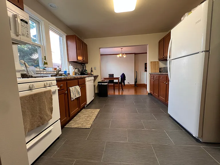 1011 Central Ave #2 — Photo 7