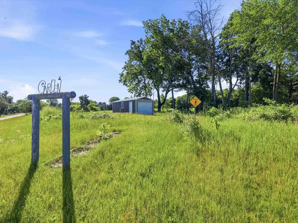 N3292 Evelyn St #1, Weyauwega, WI 54983