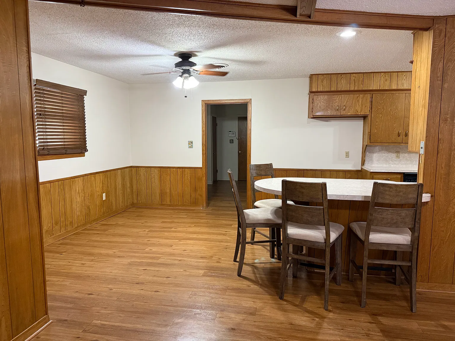 2 bed, 1809 sqft, $2,000 — Photo 3