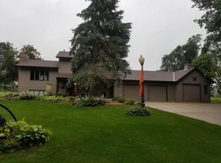 1225 79 1/2 St, Victoria, MN 55386