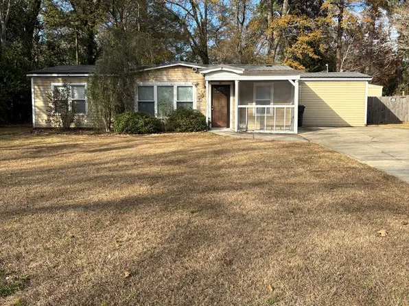 1102 Deborah St, Dothan, AL 36301