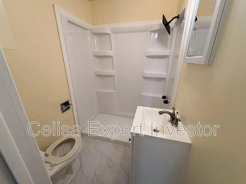 2 bed, 1.0 bath, 648 sqft, $1,275 — Photo 4