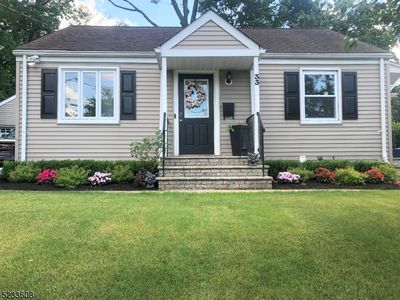 33 Ideal Ct, Nutley, NJ, 07110