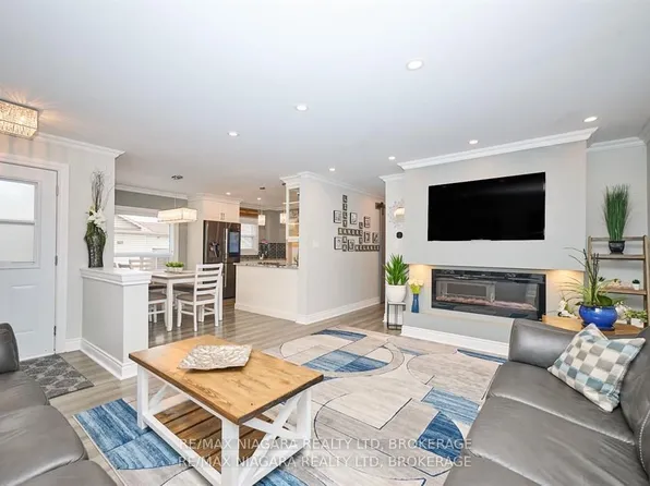 5667 Montrose Rd, Niagara Falls, ON L2H 1K9