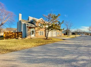 257 Cumberland Ct, Gurnee, IL 60031