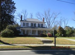 114 N Church St, Glennville, GA 30427