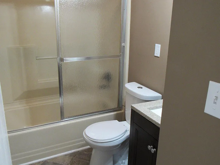 619 Mull Ave — Photo 8