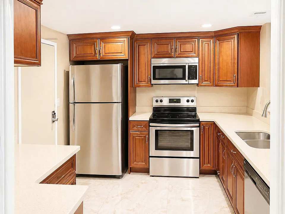 10777 W Sample Rd #312