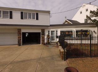 250 Bay Rd, Ocean City, NJ 08226