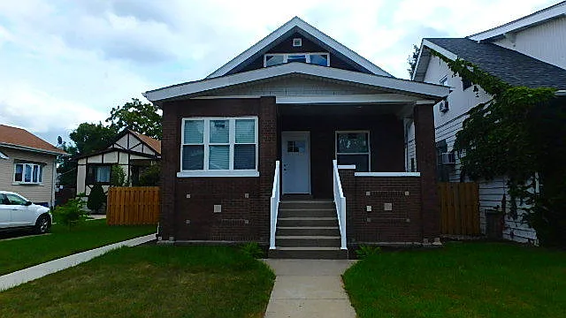 319 153rd St photo 1