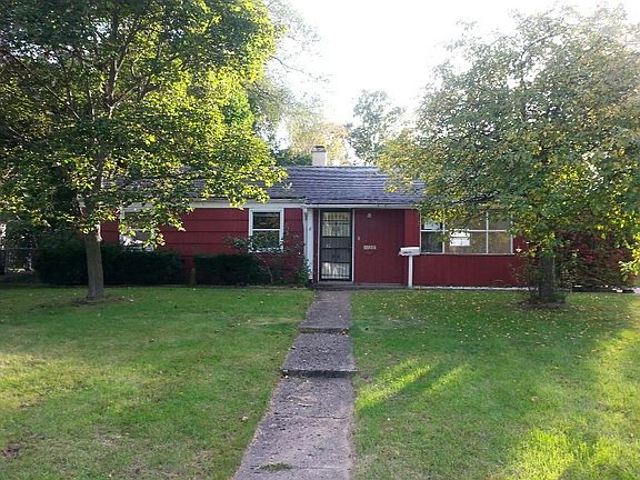 2nd image of 1728 Southeast Dr