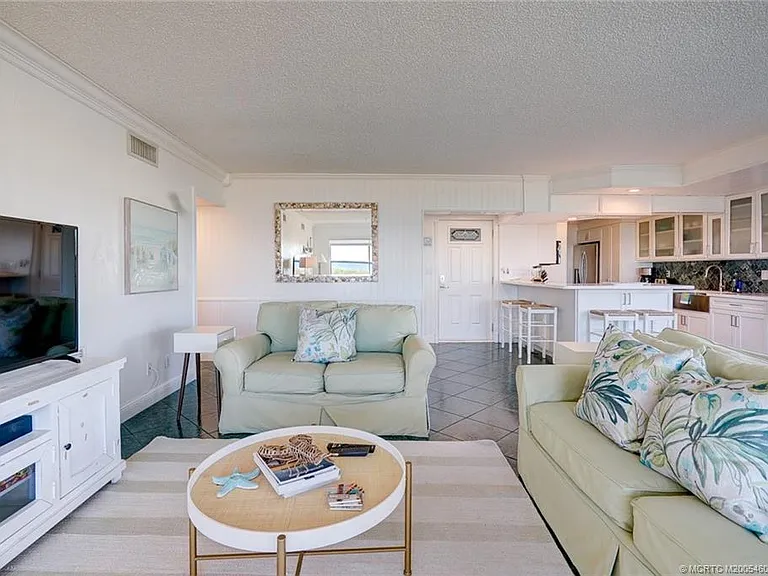1289 NE Ocean Blvd #4 — Photo 21