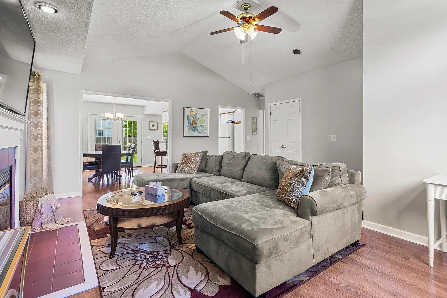 3 bed, 1529 sqft, $1,950 — Photo 4