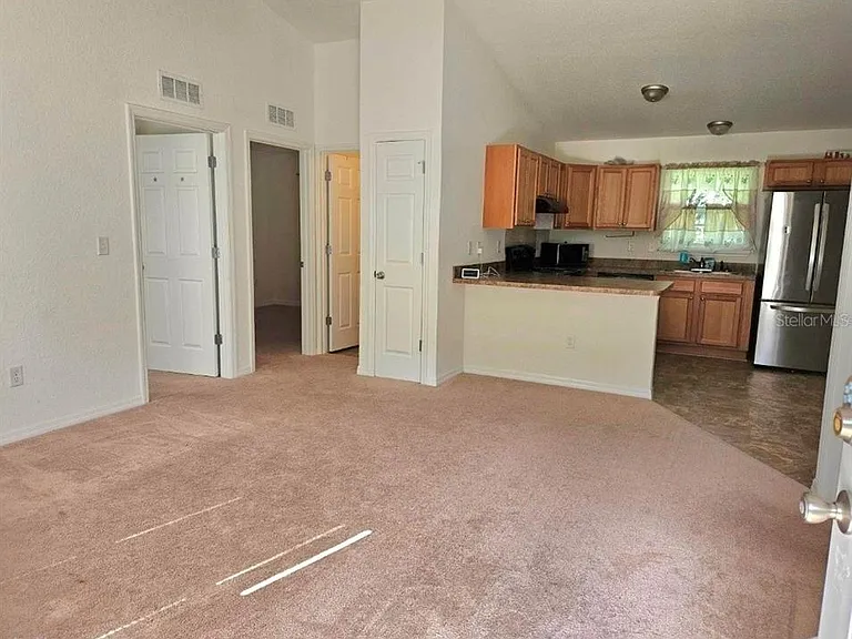 6744 NW 61st Ct — Photo 2