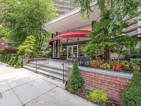 4th image of 61-25 97th St APT 8B