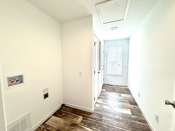 5th image of 1505 Krau St