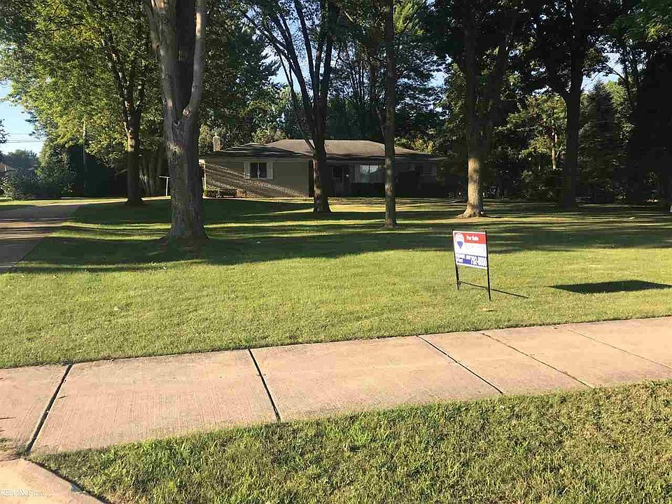 31590 23 Mile Rd, photo 3