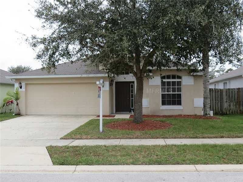 1st image of 570 Wellesly St