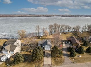 4100 Wells Lake Ct, Faribault, MN 55021