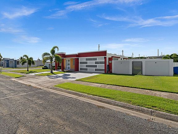 3rd image of 208 Calle Tierra Del Shl
