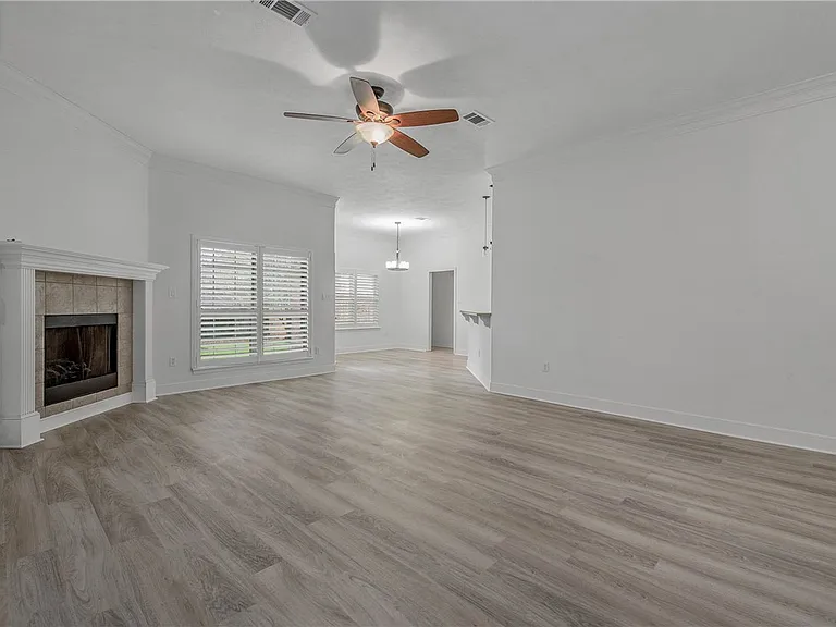 305 Stone Chase Ct — Photo 6