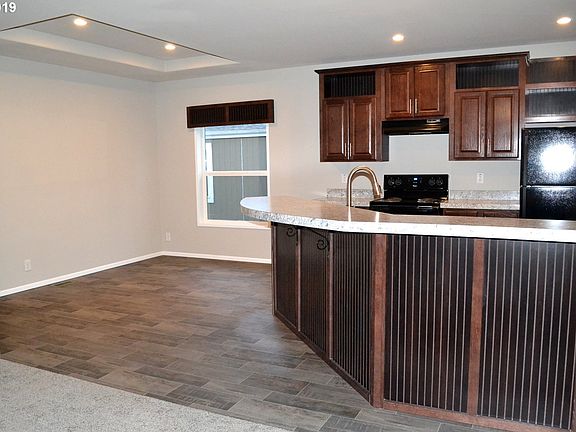 5th image of 13401 NE 28th St Unit 405