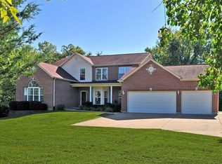 1855 Hawkins Pl, Fenton, MO 63026