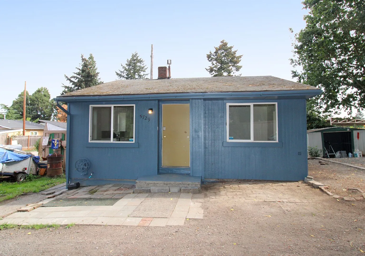 Cully 1 Bedroom Bungalow in Secluded Location — Photo 1