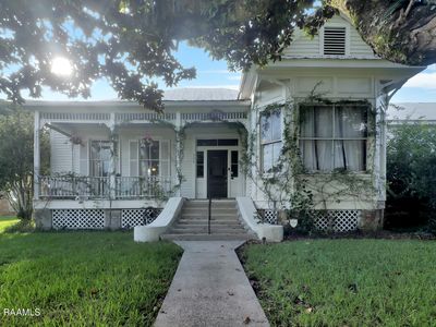 235 Duperier Ave, New Iberia, LA, 70563